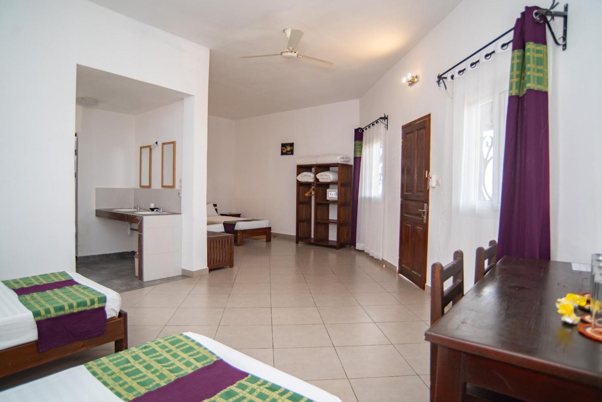 Hotel H1 Isalo Ranohira Экстерьер фото