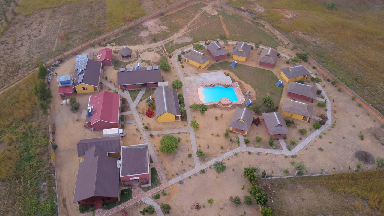 Hotel H1 Isalo Ranohira Экстерьер фото